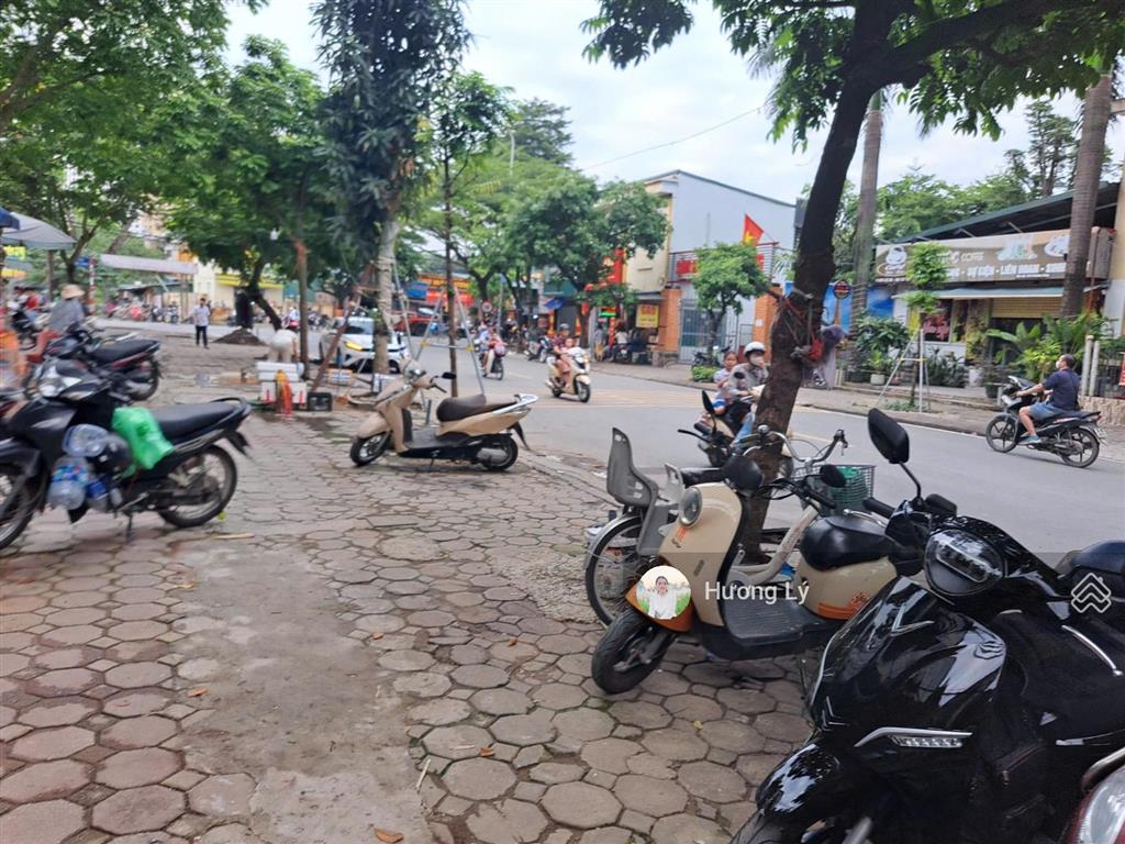 Bán đất mậu lương 166m, mặt tiền 7,9m thần tài, cạnh sân bóng, chia lô hoặc xây ccmn cực đỉnh