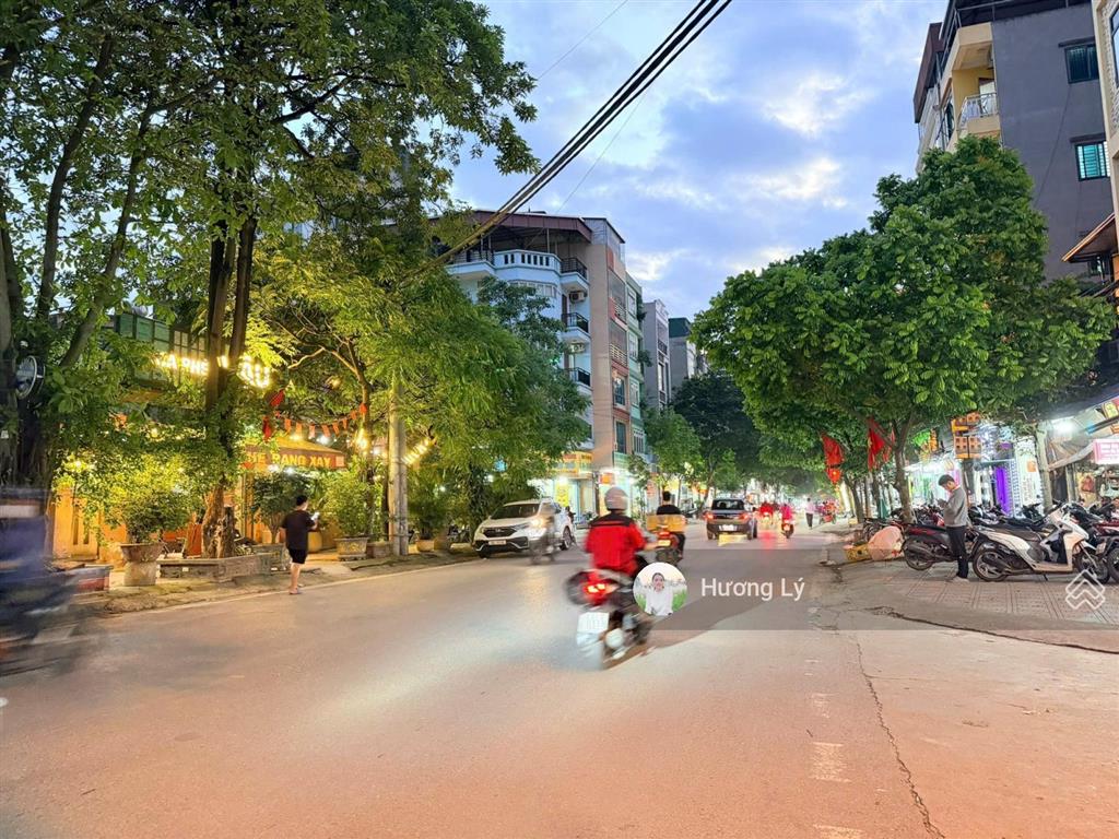 Bán đất mậu lương 166m, mặt tiền 7,9m thần tài, cạnh sân bóng, chia lô hoặc xây ccmn cực đỉnh