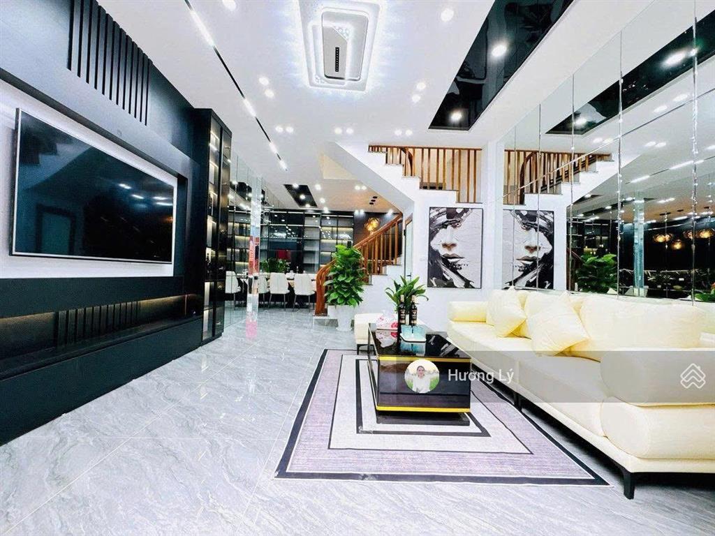 Bán nhà lk vạn phúc 50m2 x 7 tầng thang máy, thông sàn, ô tô vào nhà, không lỗi lầm, vị trí đẹp