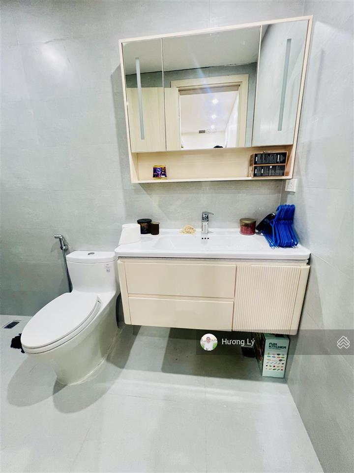 Chính chủ bán căn hộ chung cư định công 114m 3pn, 1 ban công, 1 logia, full nội thất mới, nhỉnh 8t