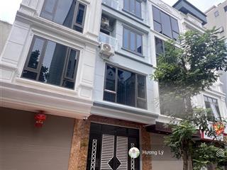 Chủ mót bán! nhà liền kề mậu lương 50m x 4 tầng, mt 4m, phân lô, vỉa hè, ô tô vào nhà 14 tỷ còn tl