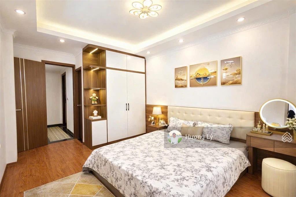 Bán nhà lk dv mậu lương dt 50m x 4 tầng, mt 4m, phân lô, vỉa hè, ô tô vào nhà, kd vp, 13.8 tỷ