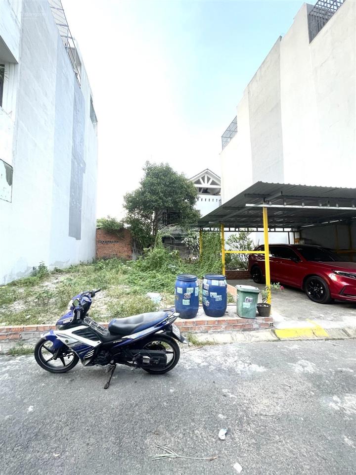 Đất hẻm xe hơi linh xuân  thủ đức  66m² (4.2  16m)