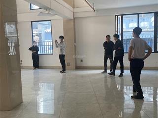 Cho thuê mặt bằng lớn mt lê quang định, p.7, 13 x 27m, 110tr, tl