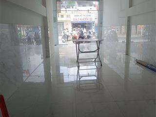 Cho thuê mặt bằng riêng biệt nơ trang long, p.13, 4x11m, 20tr, tl