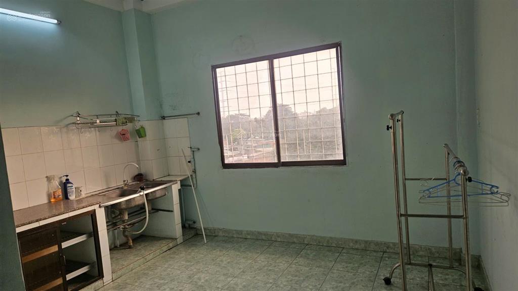 Cho thuê chung cư phan văn trị, p.11, 4x12m, 1 phòng khách, 1 bếp, 1 pn, 1wc, 5.5tr