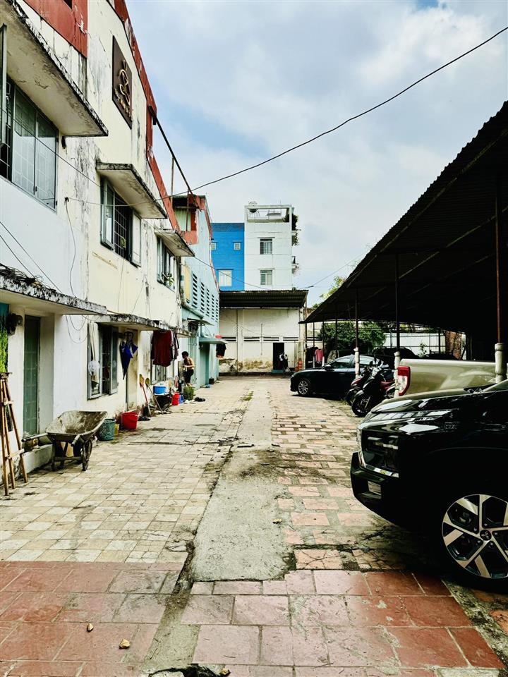 Cho thuê kho mặt tiền bình lợi,p.13, 5x22m, 10tr