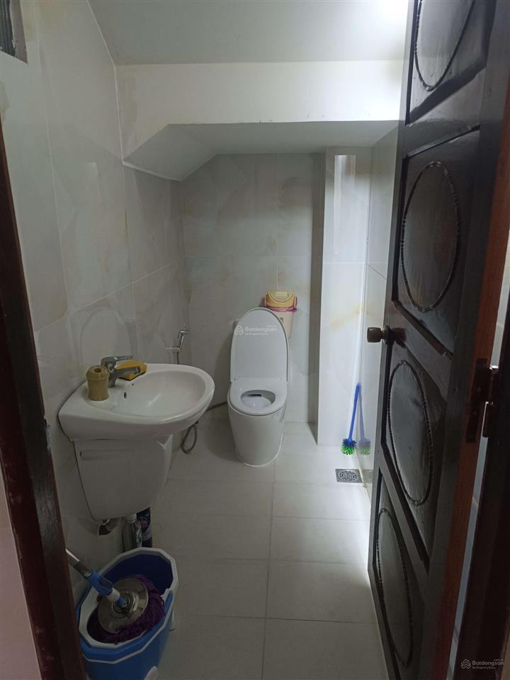 Cho thuê mb nguyễn văn thương, 4x15m, wc riêng, 12tr