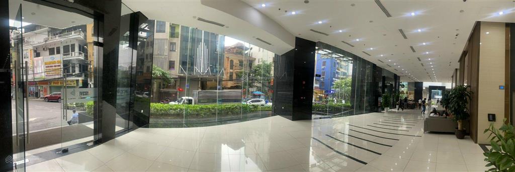 Cho thuê văn phòng discovery complex tầng 23, số 302 cầu giấy nội thất cơ bản view 2 mặt thoáng