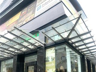 Cho thuê văn phòng discovery complex tầng 23, số 302 cầu giấy nội thất cơ bản view 2 mặt thoáng