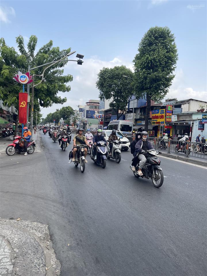 Nhà mặt tiền. quang trung . gò vấp . 4 lầu. 4 x 16.5 . chỉ 12 tỷ 999. đang cho thuê 30 tr/ tháng