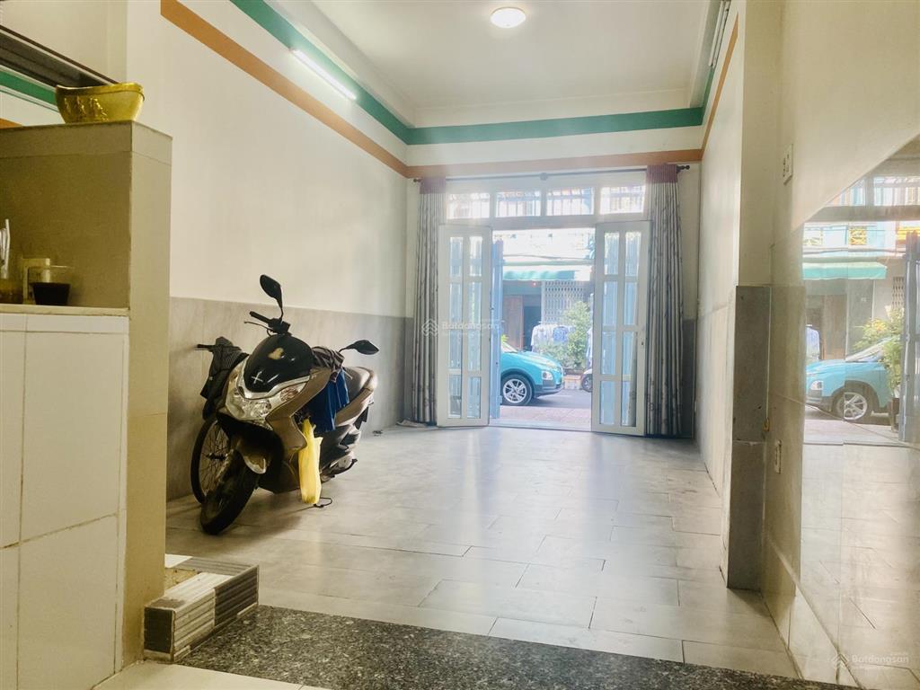 Gia đình tôi cần bán nhà 5 tầng đs 12m phạm thế hiển quận 8  nhỉnh 9tỷ.