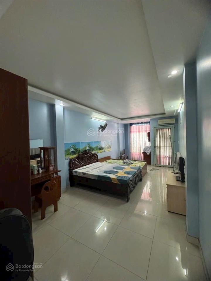 Gia đình tôi cần bán nhà 5 tầng đs 12m phạm thế hiển quận 8  nhỉnh 9tỷ.