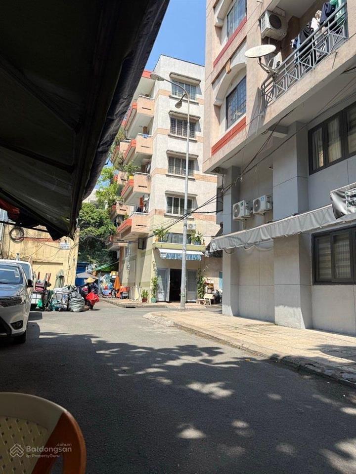 Bán nhà đường ngô quyền (14 x 6,5m)  xe hơi ngủ nhà quận 5  nhỉnh 8tỷ