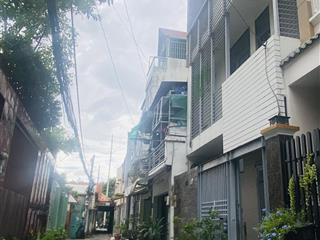 Cần bán nhà đẹp (7,5 x 10m) trần xuân soạn  quận 7  hàng xóm him lam  chỉ 8,x tỷ