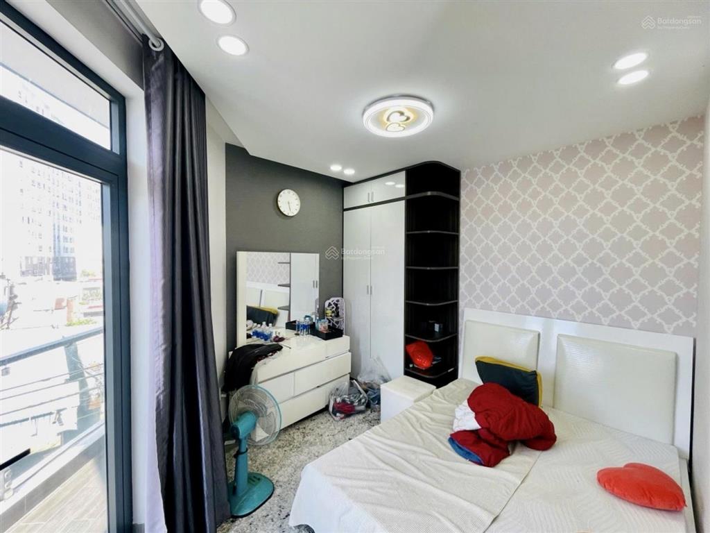 Bán nhà thang máy lô góc kinh doanh  tùng thiện vương quận 8  giá tốt tt.