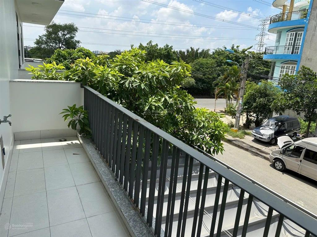 Bán nhà kinh doanh cafe  phạm thế hiển  quận 8