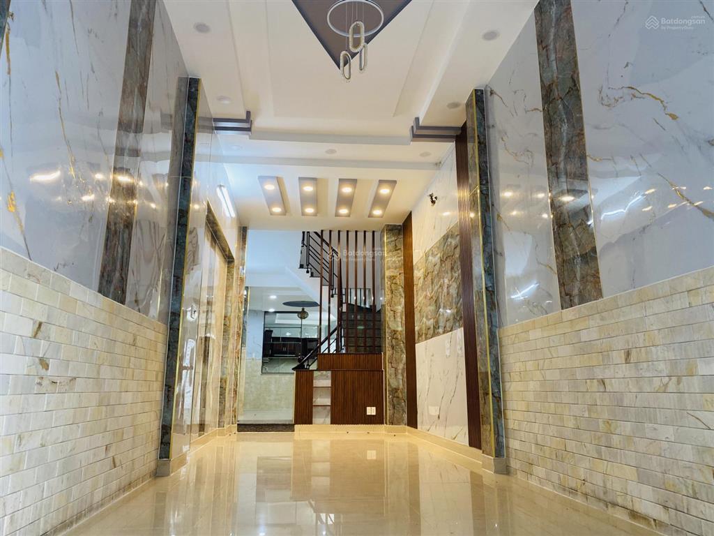 Bán nhà mới đẹp đường phạm thế hiển  ngay parcmall quận 8  8,1 tỷ
