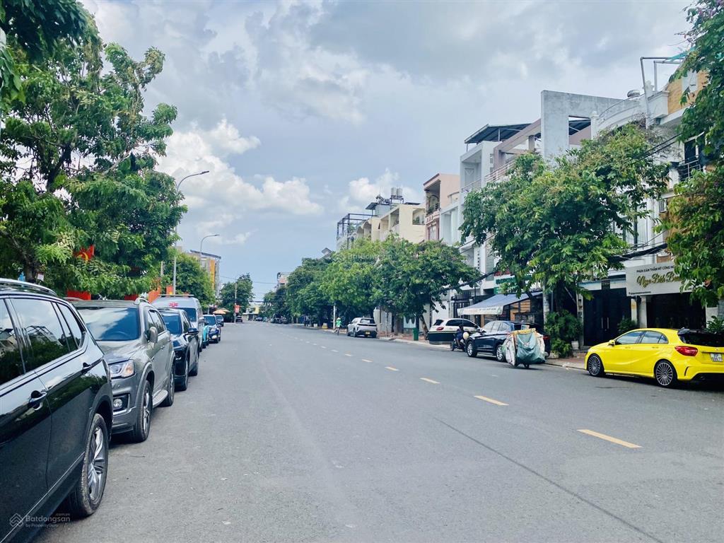 Bán nhà mặt tiền kinh doanh cao lỗ  parc mall quận 8  vị trí đắc địa.