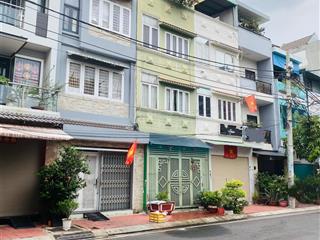 Bán nhà đẹp ngay phạm hùng quận 8  chỉ có mười mấy tỏi.
