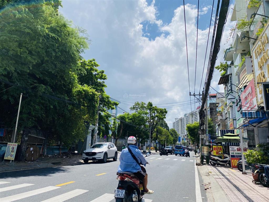 Bán tòa nhà 8 tầng  thang máy  hưng phú quận 8  trần hưng đạo  giá tham khảo nổi bật khu vực.