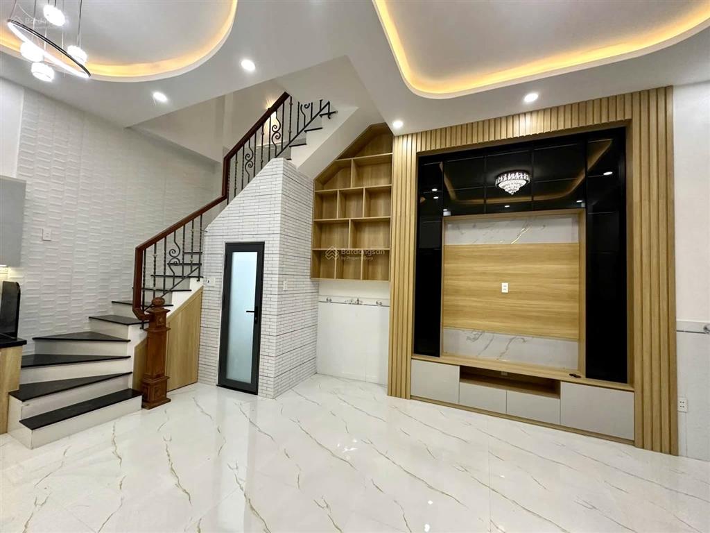 Bán nhà 4 tầng mới đẹp bê tông cốt thép (8 x 10m) bông sao quận 8  giá nhỉnh 7tỷ x.