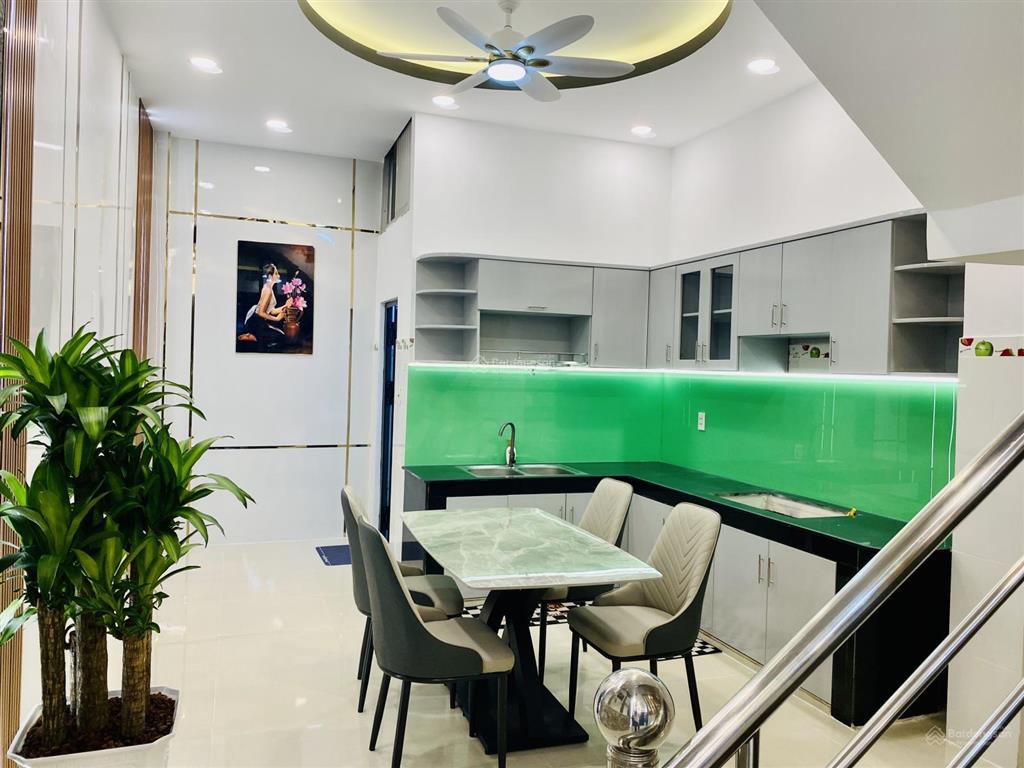 Bán nhà đẹp 4 tầng âu dương lân quận 8  giá 7.495 tỷ