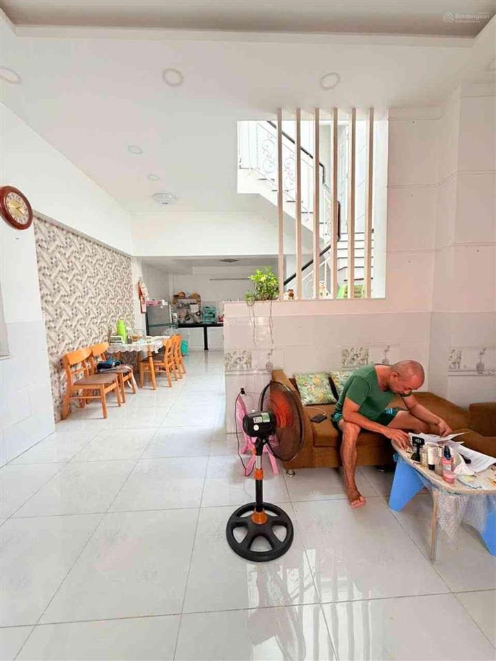 Bán đẹp (5x12m) nguyễn thị thập lotte quận 7  nhỉnh 5tỷ