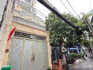 Chdv với dt 105m2 xe hơi thông quang trung. p11, gv kết cấu 4 tầng với 10pn dòng tiền 45tr/thang