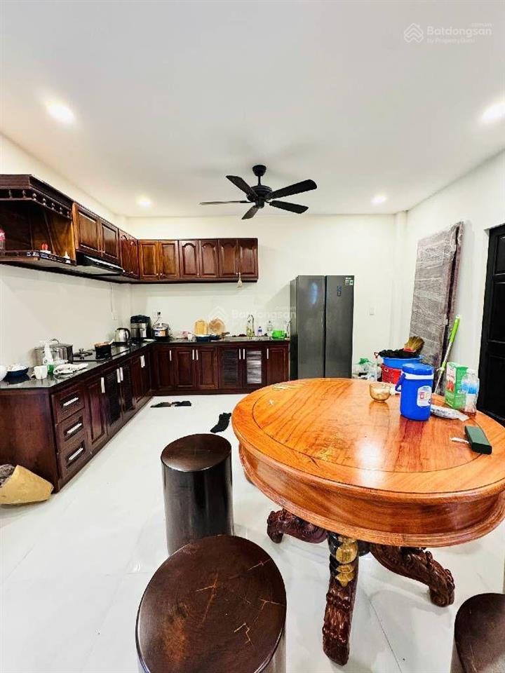 Dt 102m2 2 tầng đường số 8, p16, gv giá 8 tỷ 5