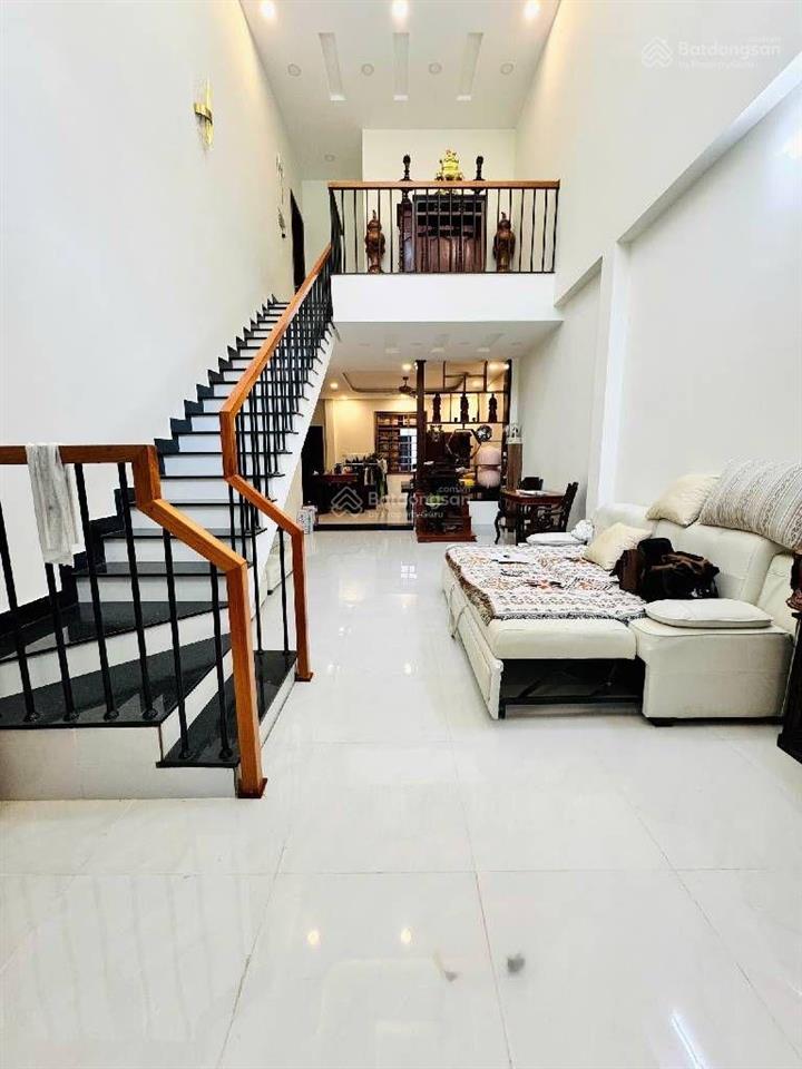 Dt 102m2 2 tầng đường số 8, p16, gv giá 8 tỷ 5