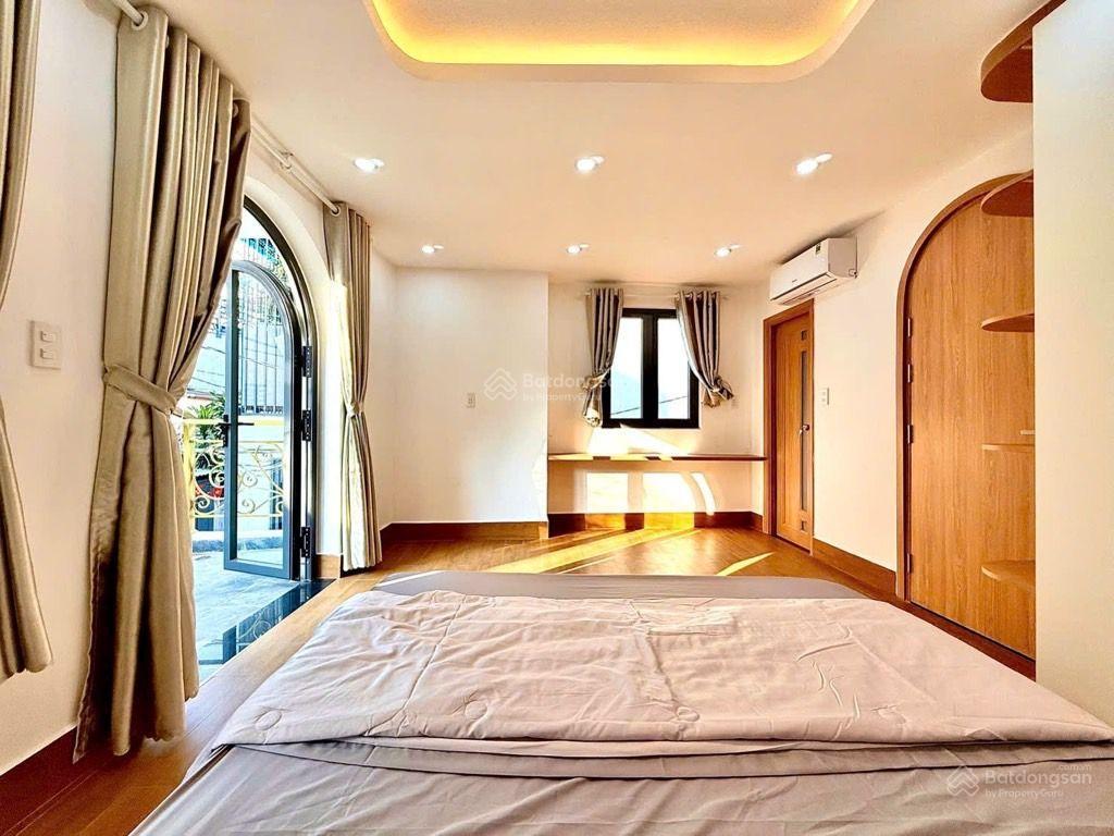Nhà ngang 5 bề thế với 4 tầng lầu, hẻm xe hơi thông nguyễn văn công, p3, gv dt 38m2 giá 7 tỷ 7