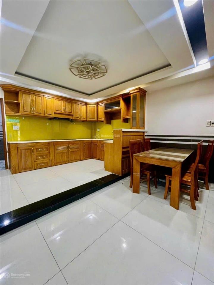 Nhà chính chủ 5 tầng  4pn ~60m2  shr  1 sẹc, dương quảng hàm  p.5, gv chỉ 7 tỷ xíu