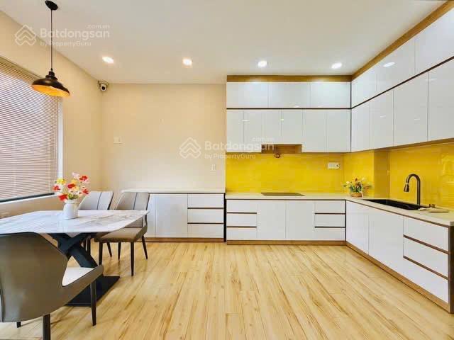 Nhà ngang 7m hẻm 10m thông, kinh doanh mọi ngành nghề 5 tầng btctshr giá 7 tỷ 6 phạm văn bạch