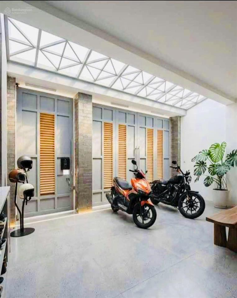 5,7mx10m nhà 5t hxh tránh ngay đh văn lang. vừa ở vừa làm chdv dòng tiền 15tr/tháng giá nhỉnh 8 tỷ
