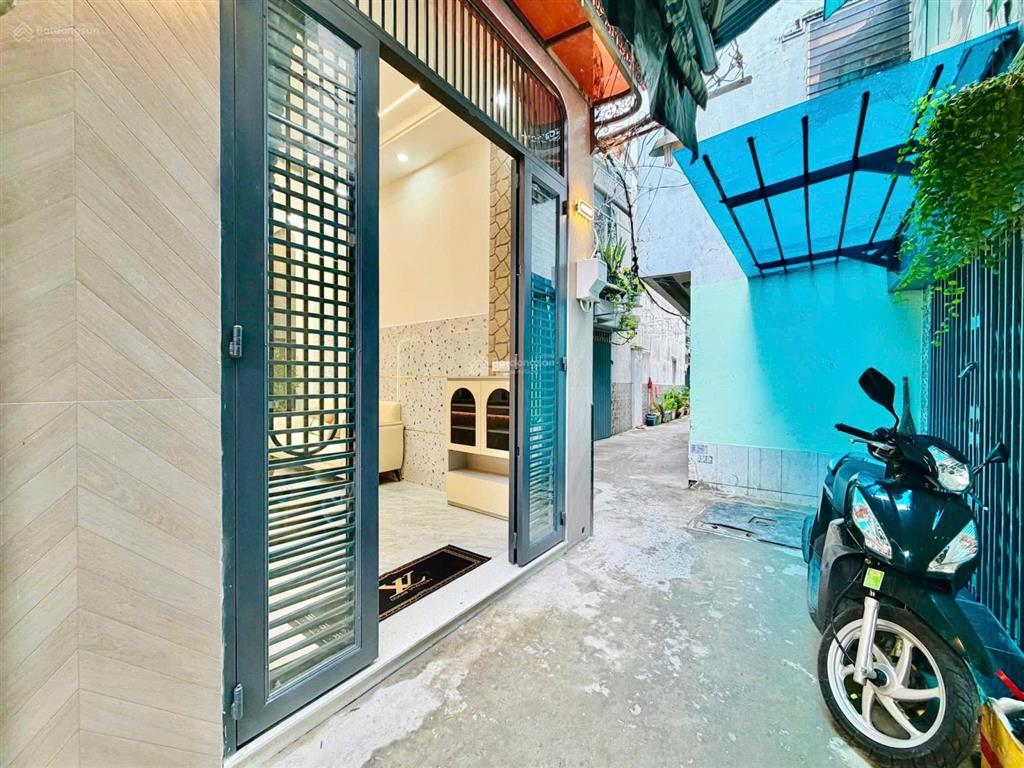 Hẻm 499 quang trung đối diện ubnd quận gv nhà mới 3 tầng xây mới 3pn ~84m2 dtsd  shr  giá 4 tỷ 55