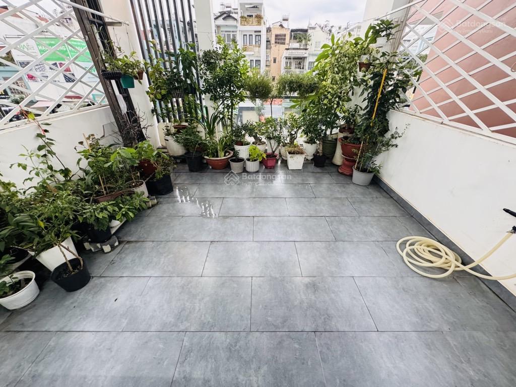 Mặt tiền kinh doanh đường vip  dương quảng hàm, gv dt 50m²  đường 30m  giá 13 tỷ còn bớt