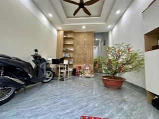 Nhà xây mới  xe tải thông hà huy giáp, q12  dt 50m²  5 tầng giá 5 tỷ 5  tặng full nội thất