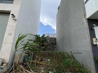 4,6x15m hà huy giáp  q12 giá 5 tỷ 6 (thương lượng) hẻm hai xe tải né  khu đồng bộ