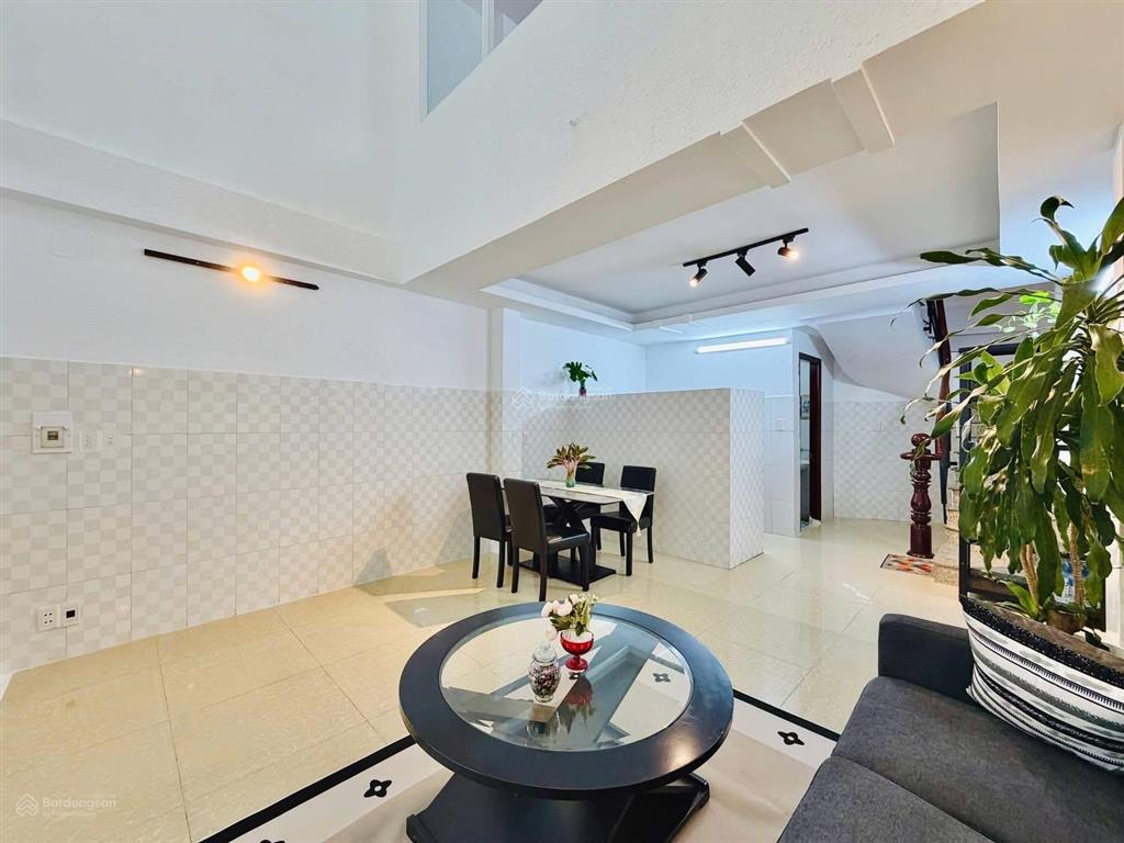 Nhà hẻm xe hơi thống nhát, p16, gv dt 50m2 giá 6 tỷ 5kết cấu 5 tầng có sân thượng