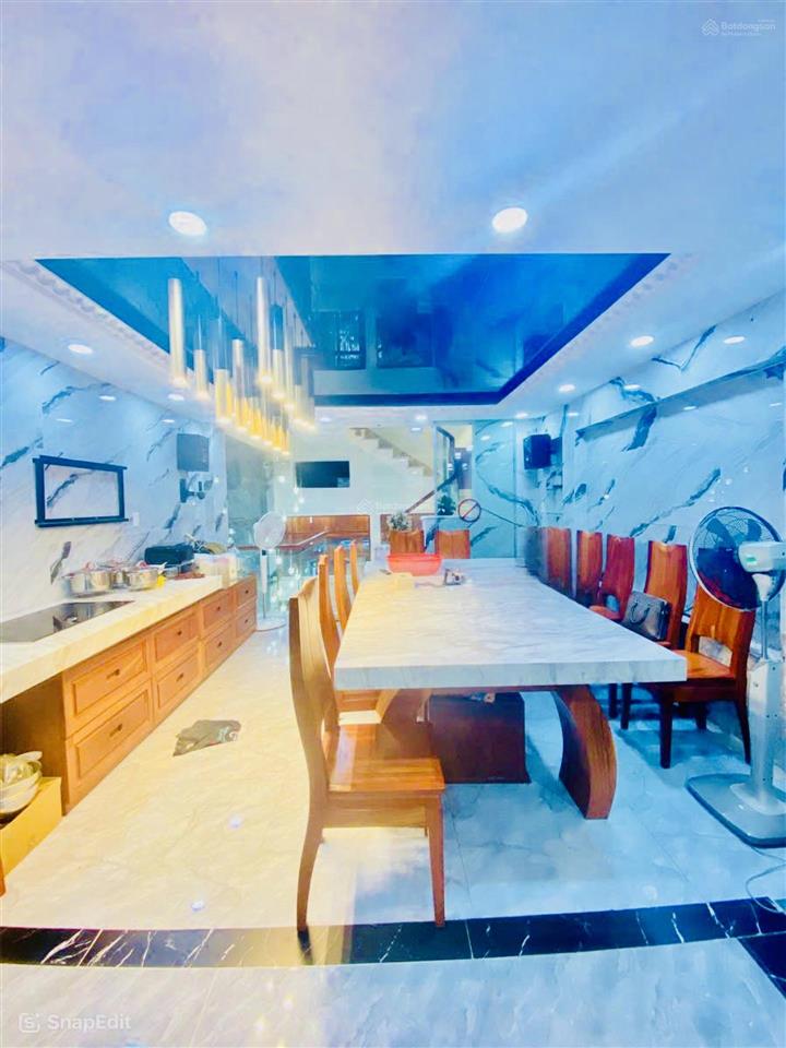 4,5x15m(65m2) huỳnh văn nghệ, p12,gvkết cấu 5 tầnggồm 5pntặng nội thất gỗ cao cấpgiá 7 tỷ 9