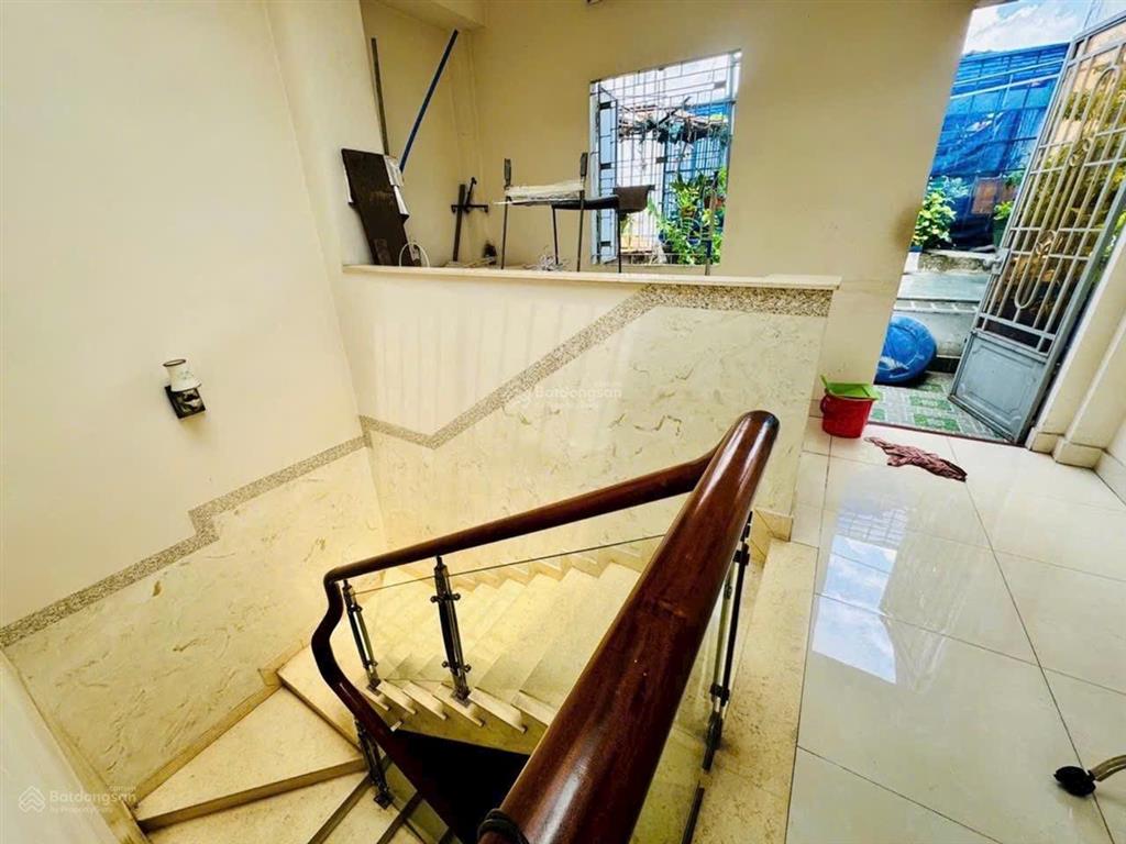 Hẻm xe tải tránh phạm văn bạch, p12, gv dt 54m2 với 5 tầng lầu giá 7 tỷ 8