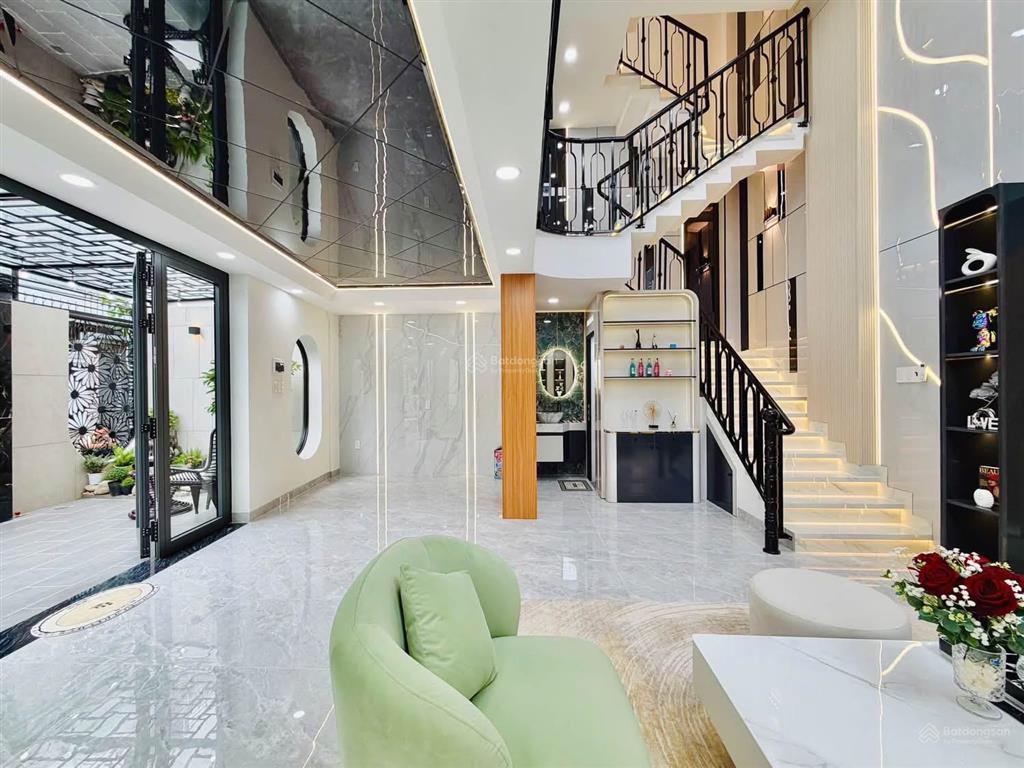 Căn góc 2 mặt tiền xây mới 100%  76m2  nguyễn văn lượng, gò vấp  với 5 tầng  giá 8 tỷ 6