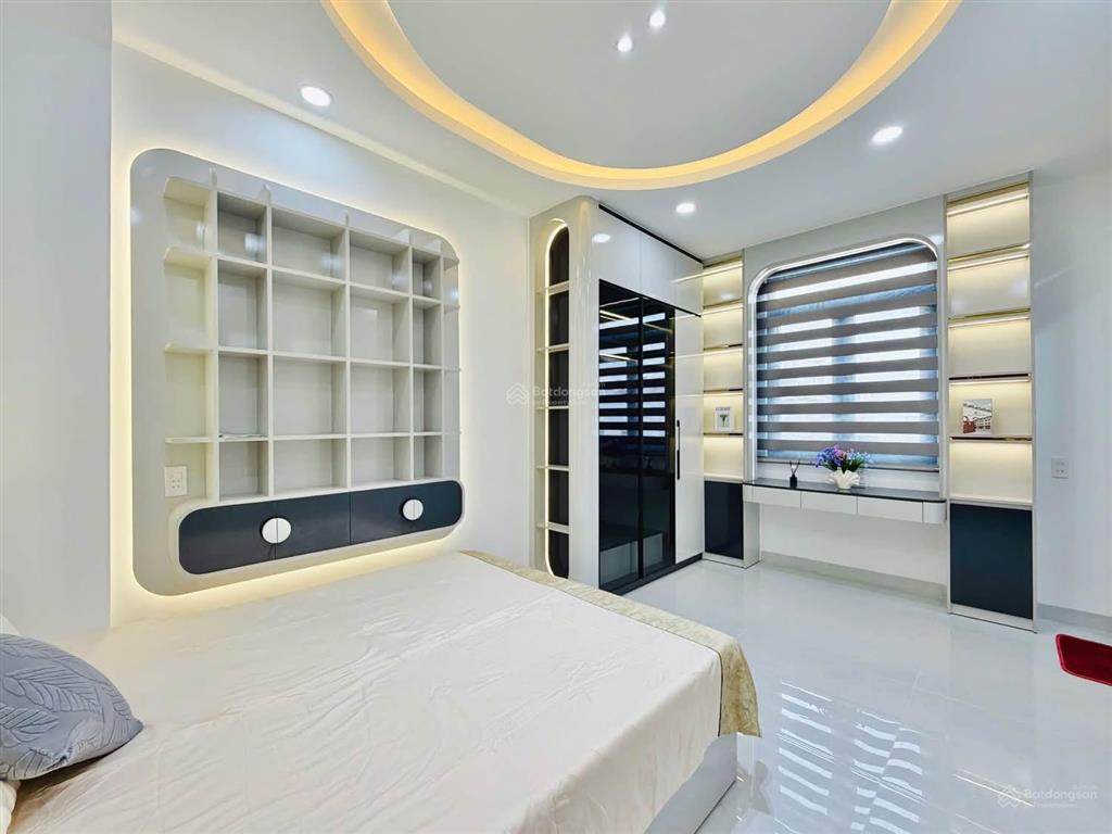 Căn góc 2 mặt tiền xây mới 100%  76m2  nguyễn văn lượng, gò vấp  với 5 tầng  giá 8 tỷ 6