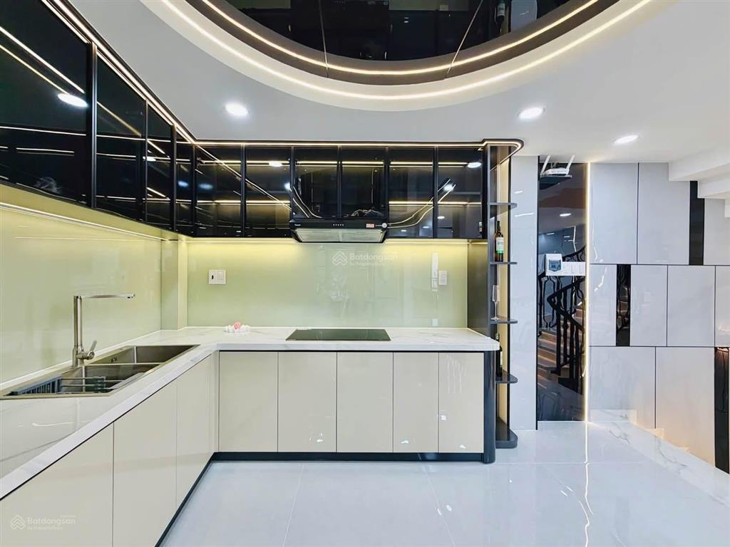 Căn góc 2 mặt tiền xây mới 100%  76m2  nguyễn văn lượng, gò vấp  với 5 tầng  giá 8 tỷ 6