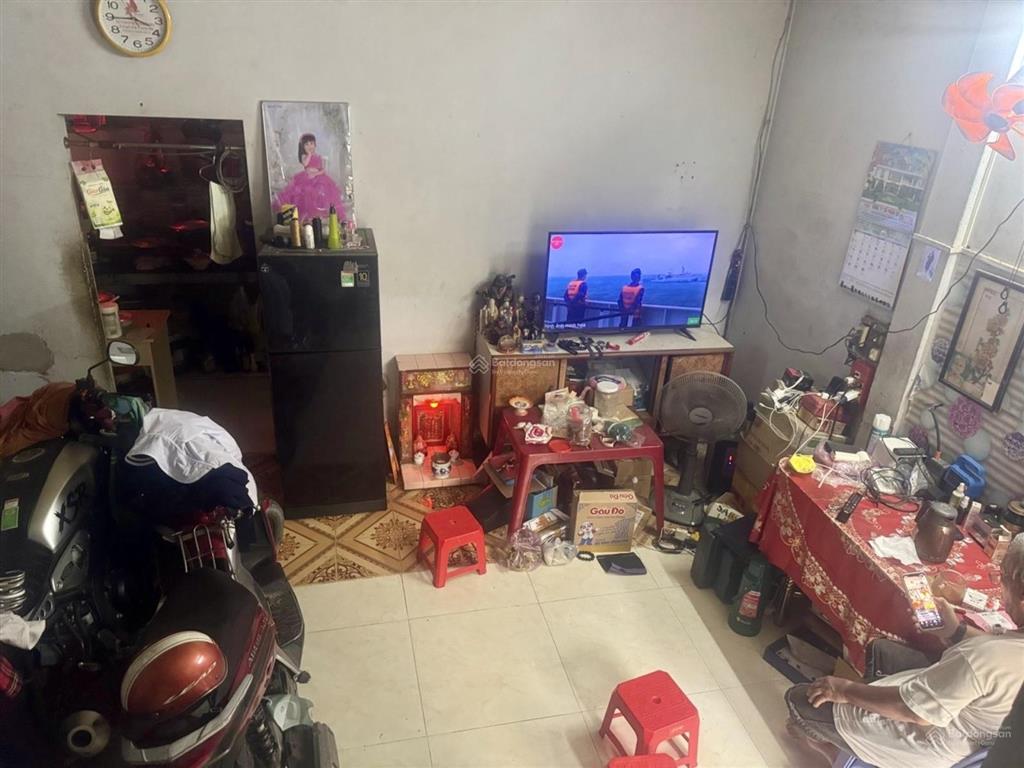 4,9x7m ngay ngã 5 chuồng chó quang trung, p10, gvhẻm bagac sạch sẽ 2 pn giá 3 tỷ 5