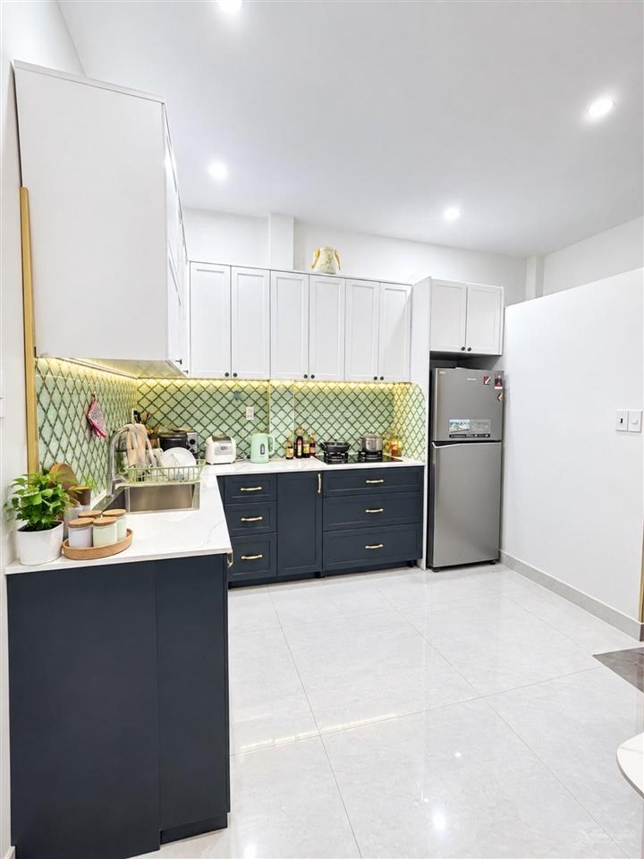 3,7x12m nguyễn văn khối, p11, gv  2 tầng  hẻm xe hơi  giá 3 tỷ 7 (thương lượng mạnh)