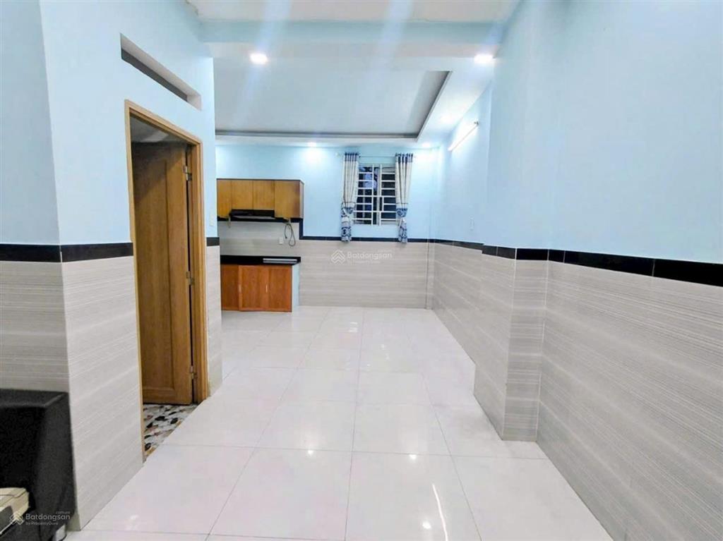 4.4m x 11m  hẻm xe hơi  quang trung, p. 8, gò vấp  2 tầng đúc btct  giá nhỉnh 5 tỷ