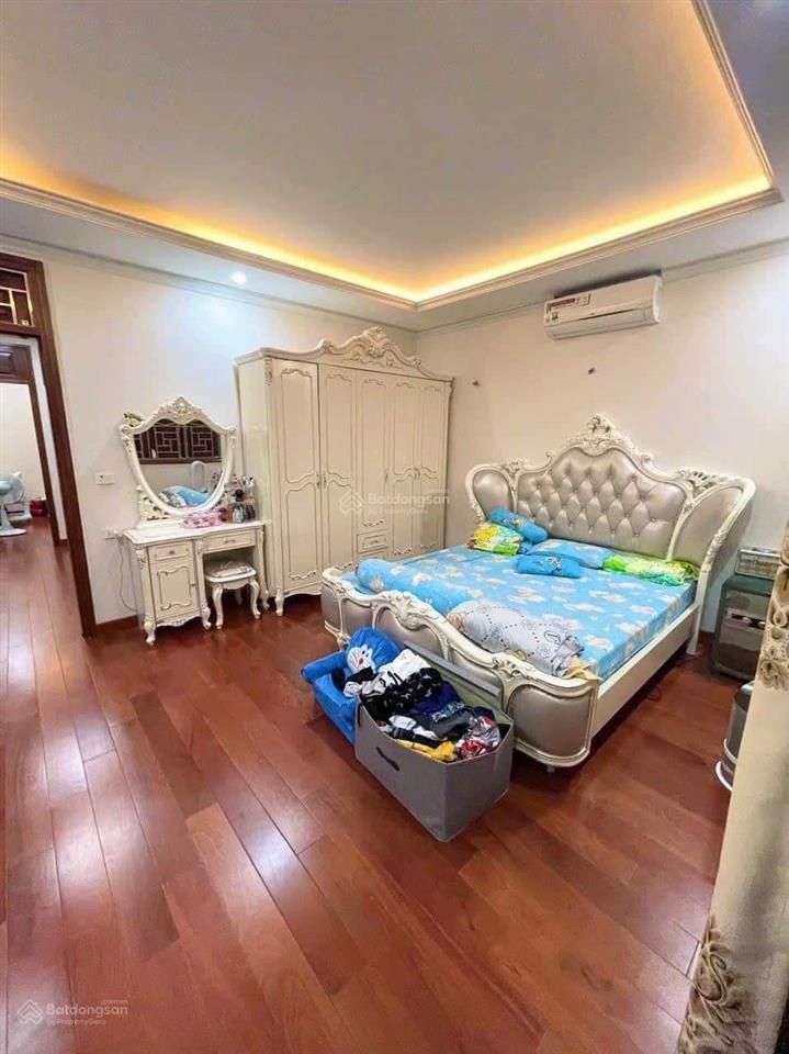 Siêu phẩm cks 102! hoàng quốc việt, oto đỗ cửa, ngõ to như phố, full nt, mt bề thế, 35m2 x 5t, kd