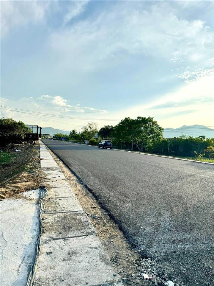 Chính chủ bán lô đất 2 mặt tiền ql 26, ninh tây full thổ cư 1000m2, tặng nhà cấp 4. sổ hồng riêng